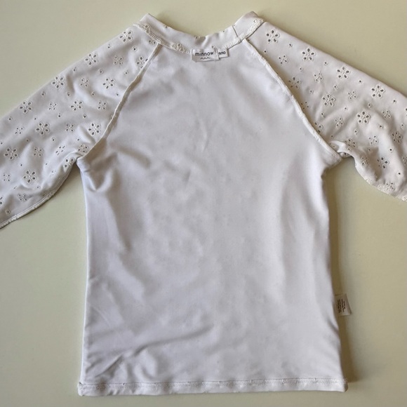 Minnow Girls White Eyelet Long-Sleeve Rashguard - Size 9/10 - Picture 9 of 11